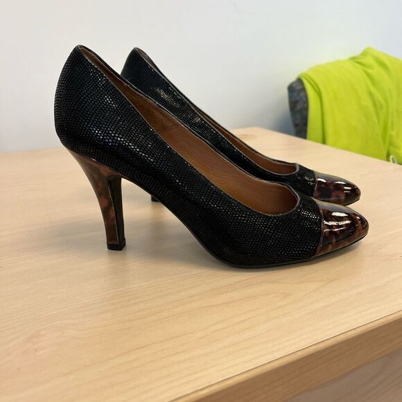 Sold - Picture 2 of 6